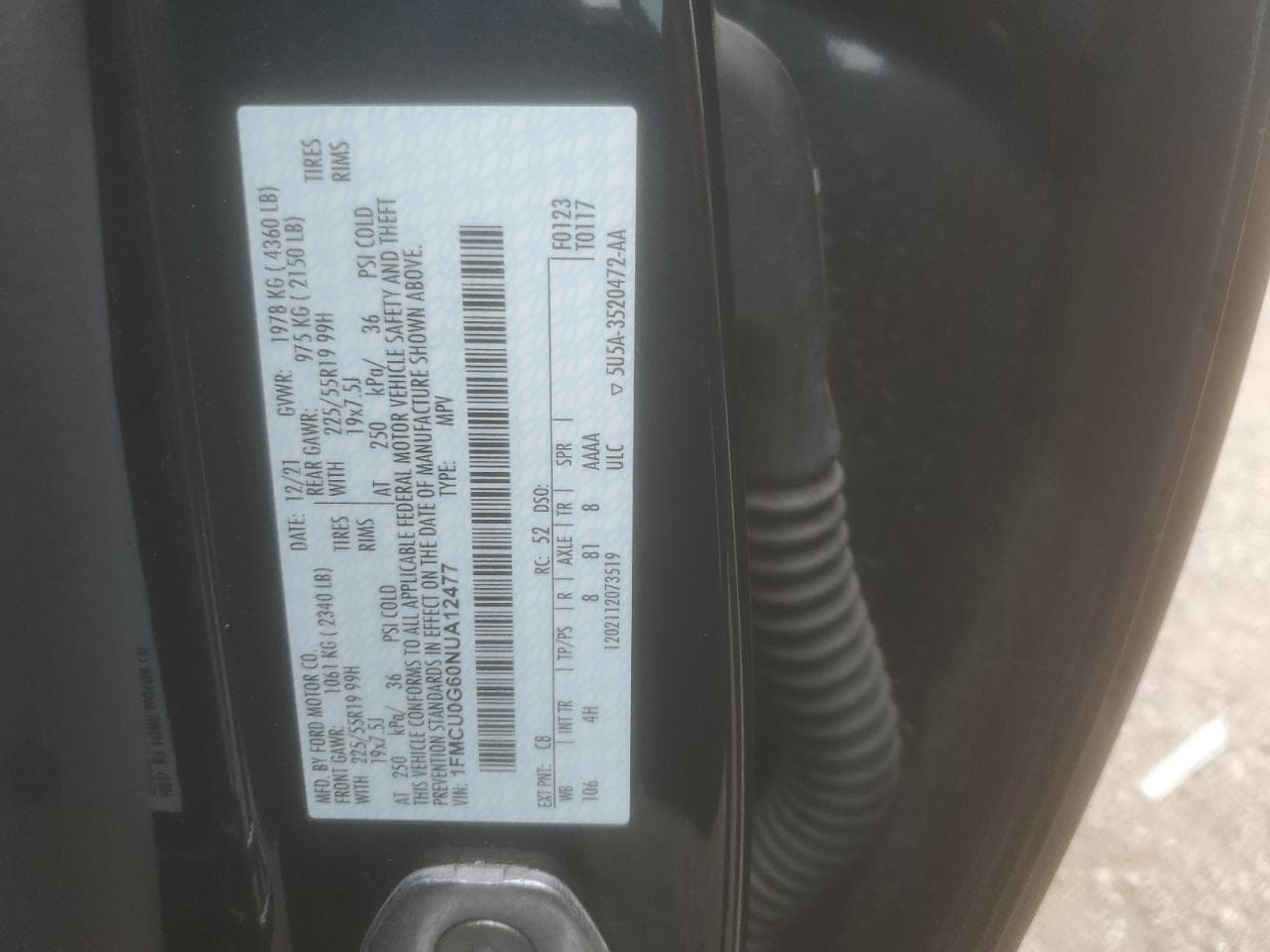 2022 FORD ESCAPE SE