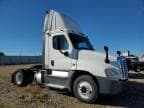2016 FREIGHTLINER CASCADIA 1
