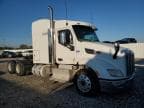 2017 PETERBILT TRACTOR 579
