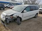 2012 CHRYSLER TOWN & COU